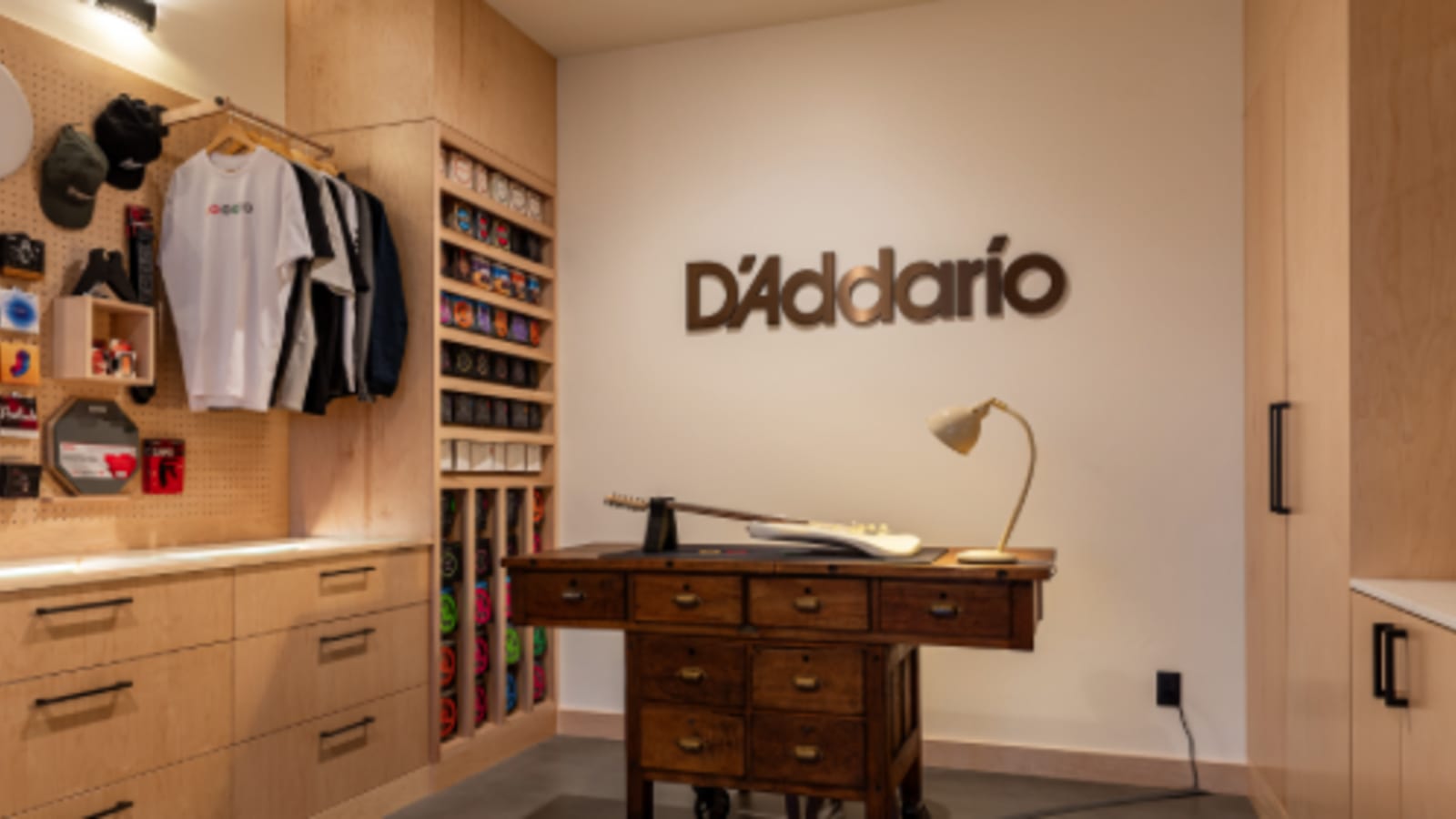 D’Addario Unveils New Artist Lounge at CenterStaging Studios in Los Angeles